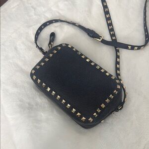 Valentino crossbody purse (brand new)